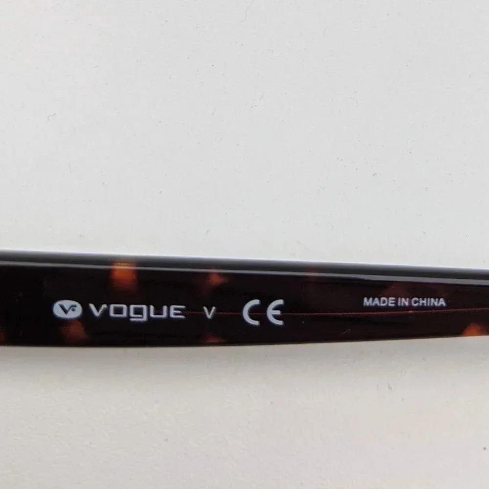 🕶️Vogue VO5089-S Sunglasses 55/18 135 /YHG549🕶️​